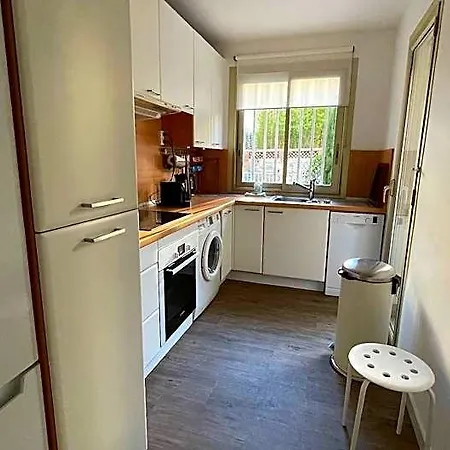 2 Comfortable 2 Bedrooms, Large South-facing Terrace Cannes