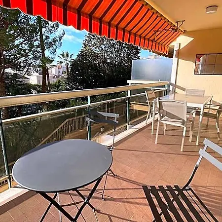2 Comfortable 2 Bedrooms, Large South-facing Terrace Otel Cannes